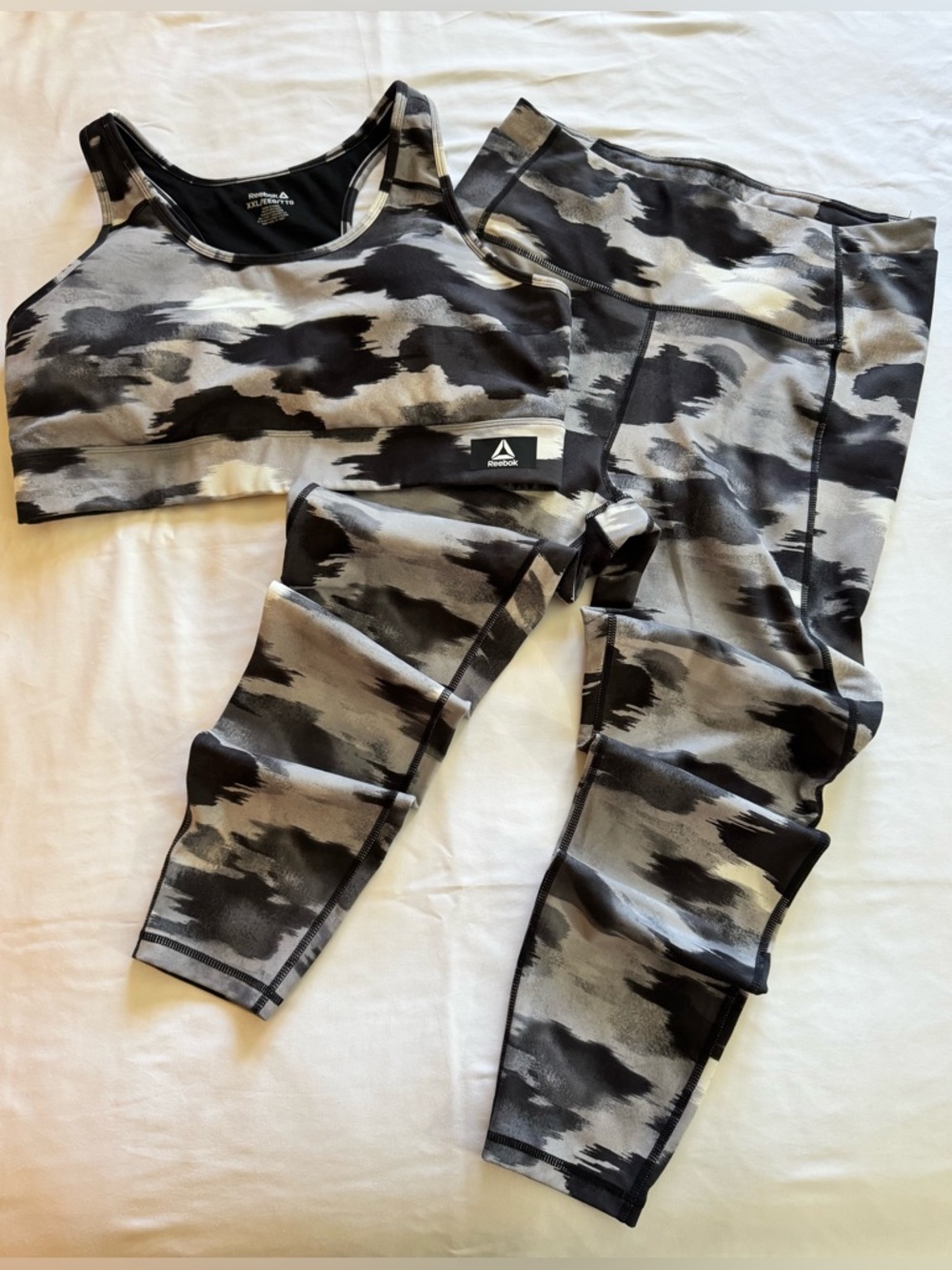 Women’s Black & Gray Camo Athletic Wear Leggings w/Matching Sports Bra